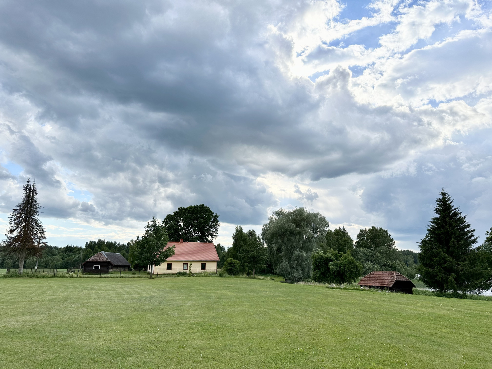 Järvekase maja